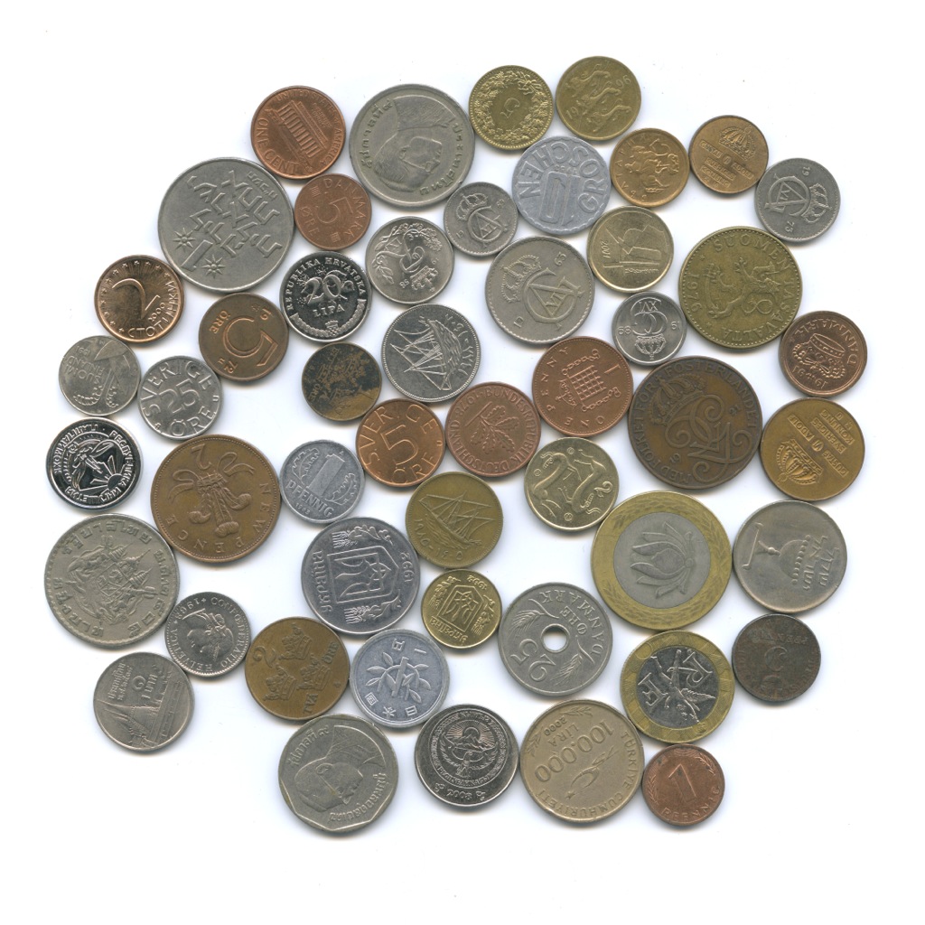 Чем схожи разные монеты 3 класс. Монеты стран. Монеты разного достоинства. Монеты неизвестных стран. Презентация про монеты разных стран.