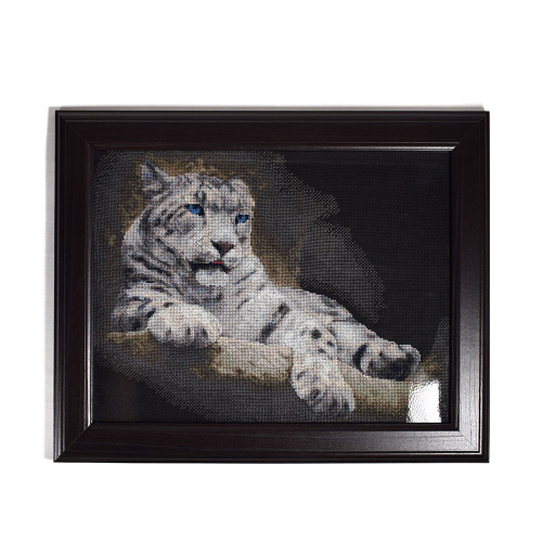 Картина «Белый тигр» (вышивка крестиком) 48×38см