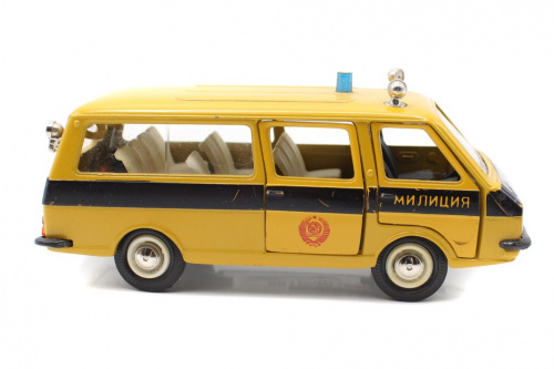 Масштабная модель автомобиля «RAF — патрульная», 11,5 см
