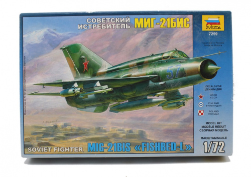 Сборная модель советского истребителя «МИГ-21БИС». Масштаб: 1/72. В коробке