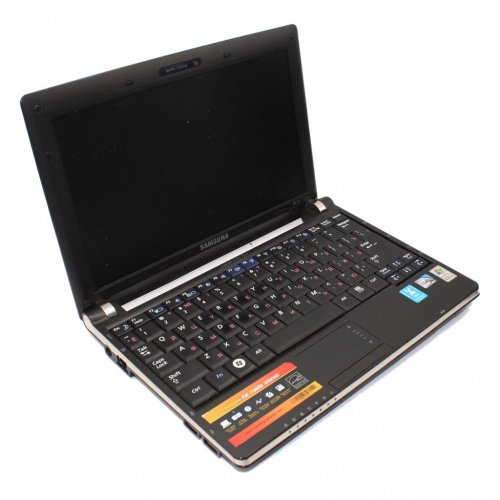 Ноутбук «Samsung NP-NC10». Без аккумулятора. В чехле. С зарядным устройством. Размер 18,5×26 см