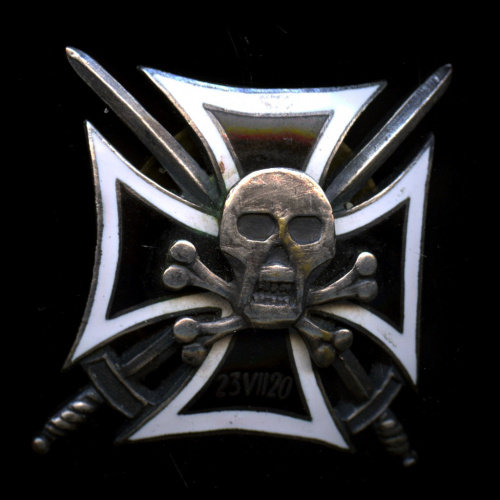 Знак «Эскадрон Смерти». Крепление: винт. Полковой знак