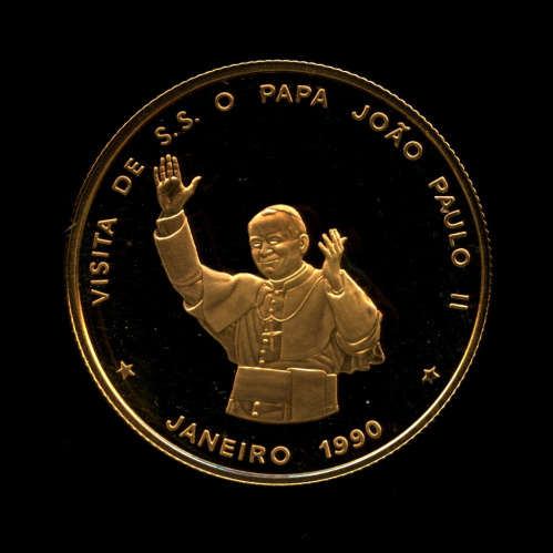 100 эскудо 1990. В капсуле. Визит Папы. Золото 900 пробы. KM# 25b. Редкая