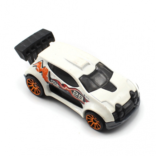 Модель автомобиля. Hot Wheels. Верх — металл, низ — пластик. Размер 7 см
