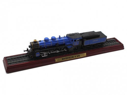 Модель поезда «Bayerische S 3/6». На подставке 30,3×4,5 см