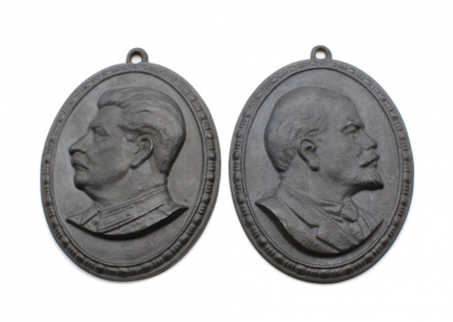 Лот настенных панно «Сталин» и «Ленин», 13×17,5 см, 2 шт. Чугун. Касли