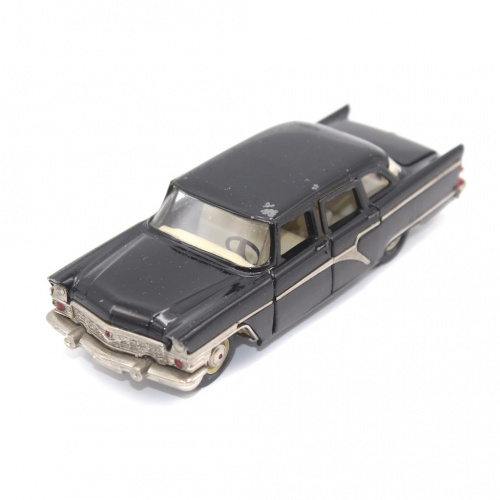 Модель автомобиля 1:43 «ГАЗ — 13 „ЧАЙКА“ № А-15», 12,5 см. Металл. Сделано в СССР