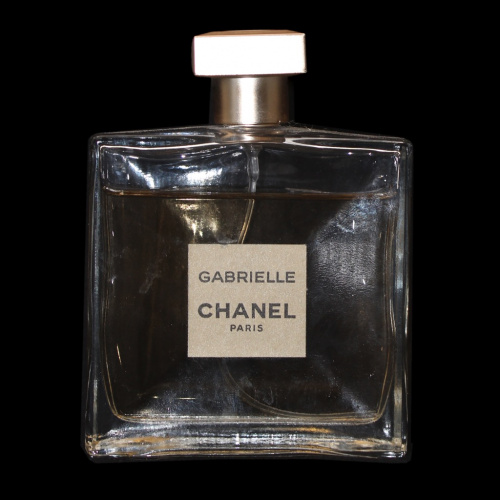 Духи женские «Chanel Gabrielle». Открытые, больше половины. Размер 10,5×8 см