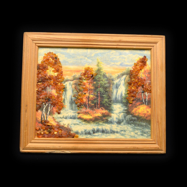 Картина «Водопад». Картон. Размер 18×15 см. Янтарь