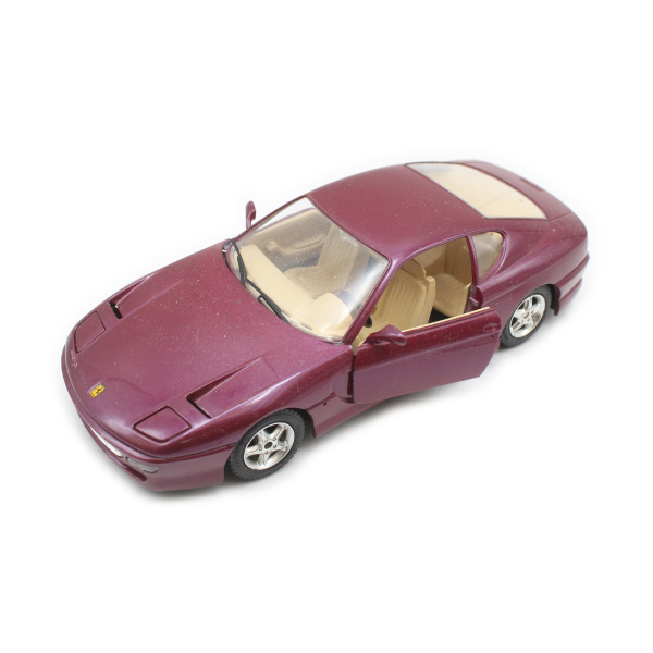 Модель машины FERRARI 456. Металл, пластмасса. Размер 18×7,5 см. Дефекты: Отсутствует 1 колесо
